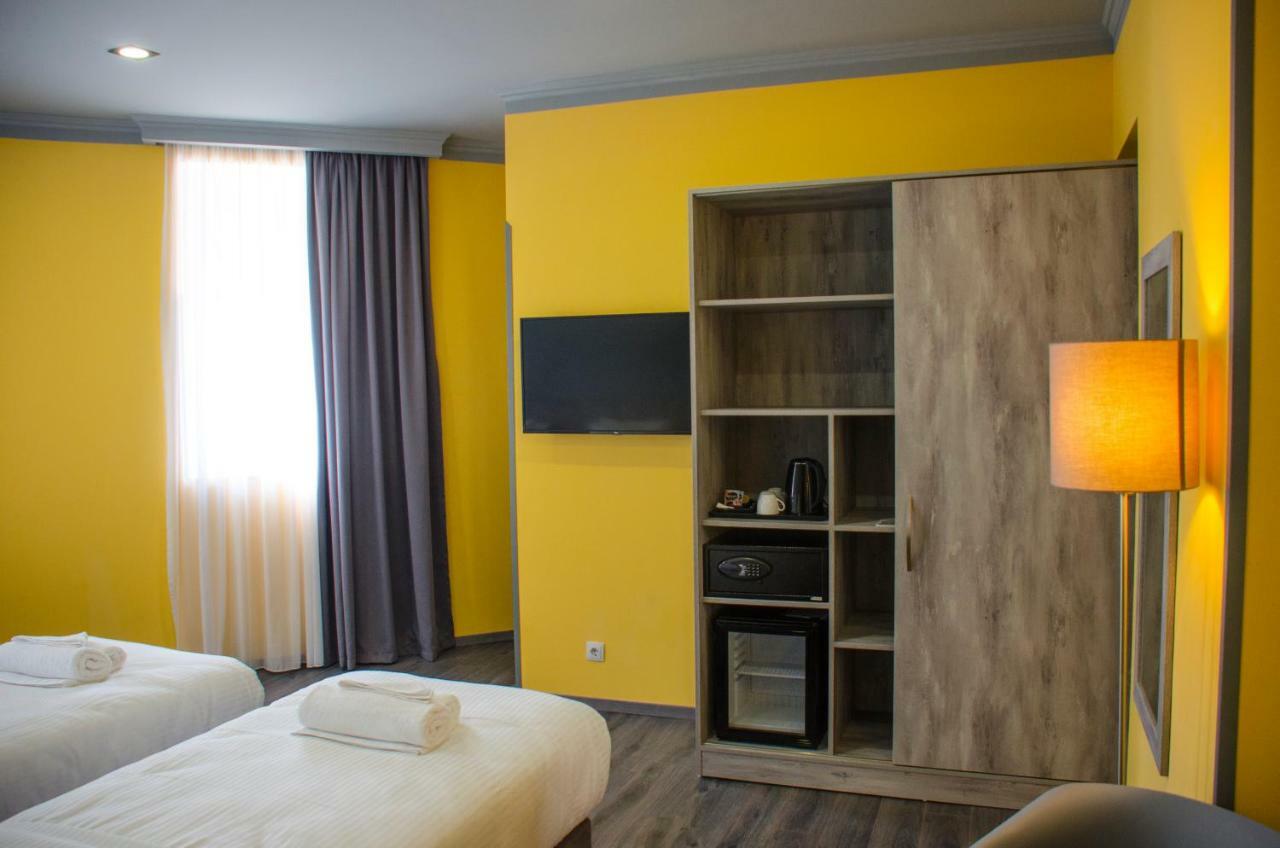 Atoneli Hotel Tbilisi Exterior photo