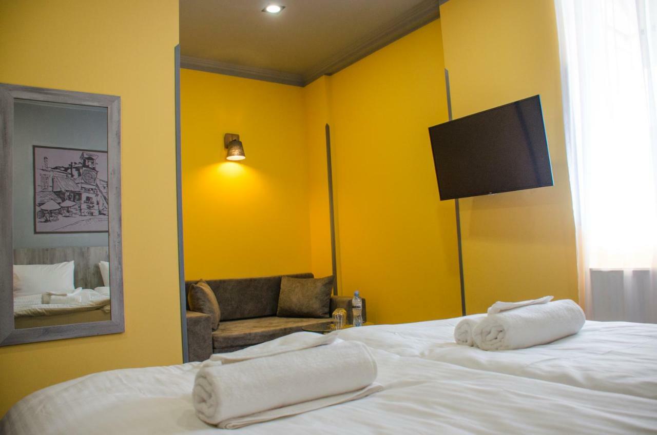 Atoneli Hotel Tbilisi Exterior photo